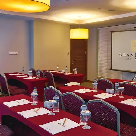 Otel Grand Park Lara