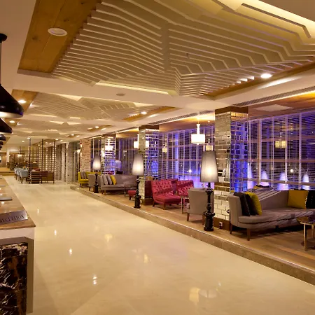 Grand Park Lara Otel