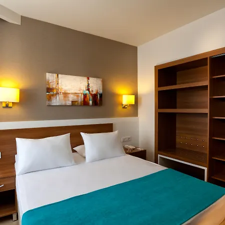 Hotel Grand Park Lara