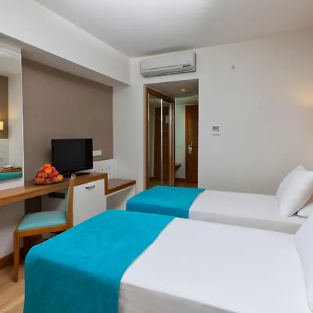 Hotel Grand Park Lara 4*