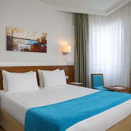 Hotel Grand Park Lara 4*